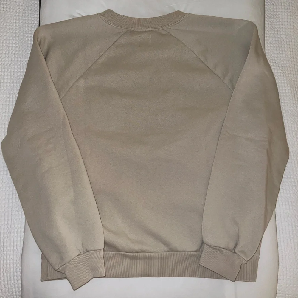 GAP Moonstone Beige Vintage Soft Raglan Sweatshirt - Picture 14 of 14